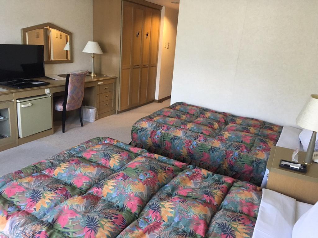 Breezbay Hotel & Resort Gero Luaran gambar