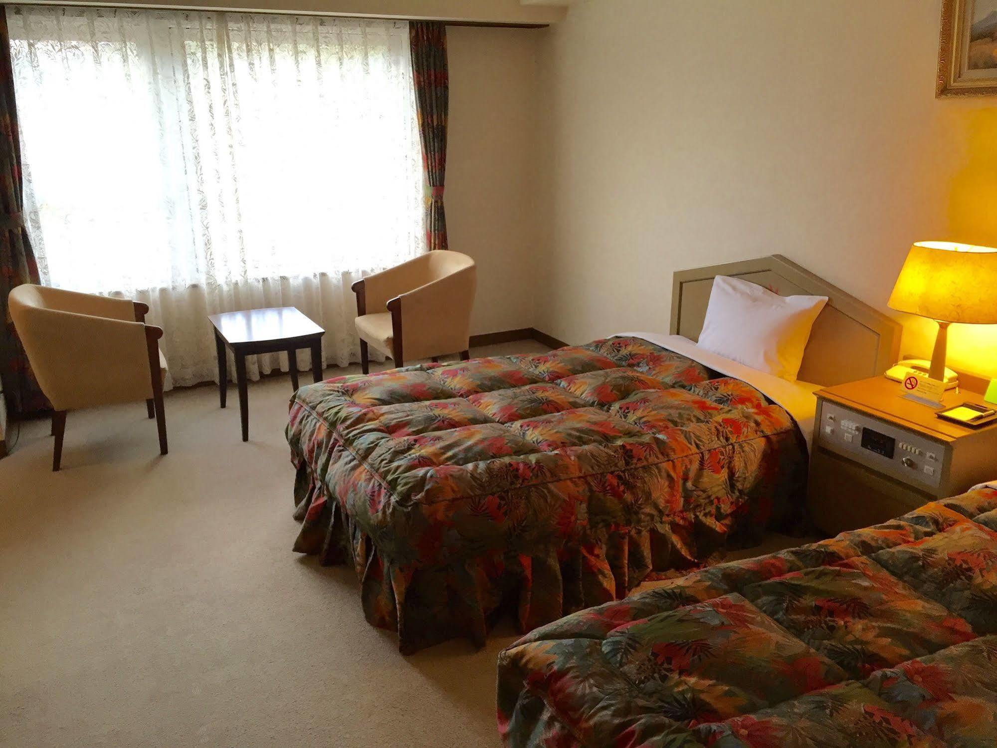 Breezbay Hotel & Resort Gero Luaran gambar